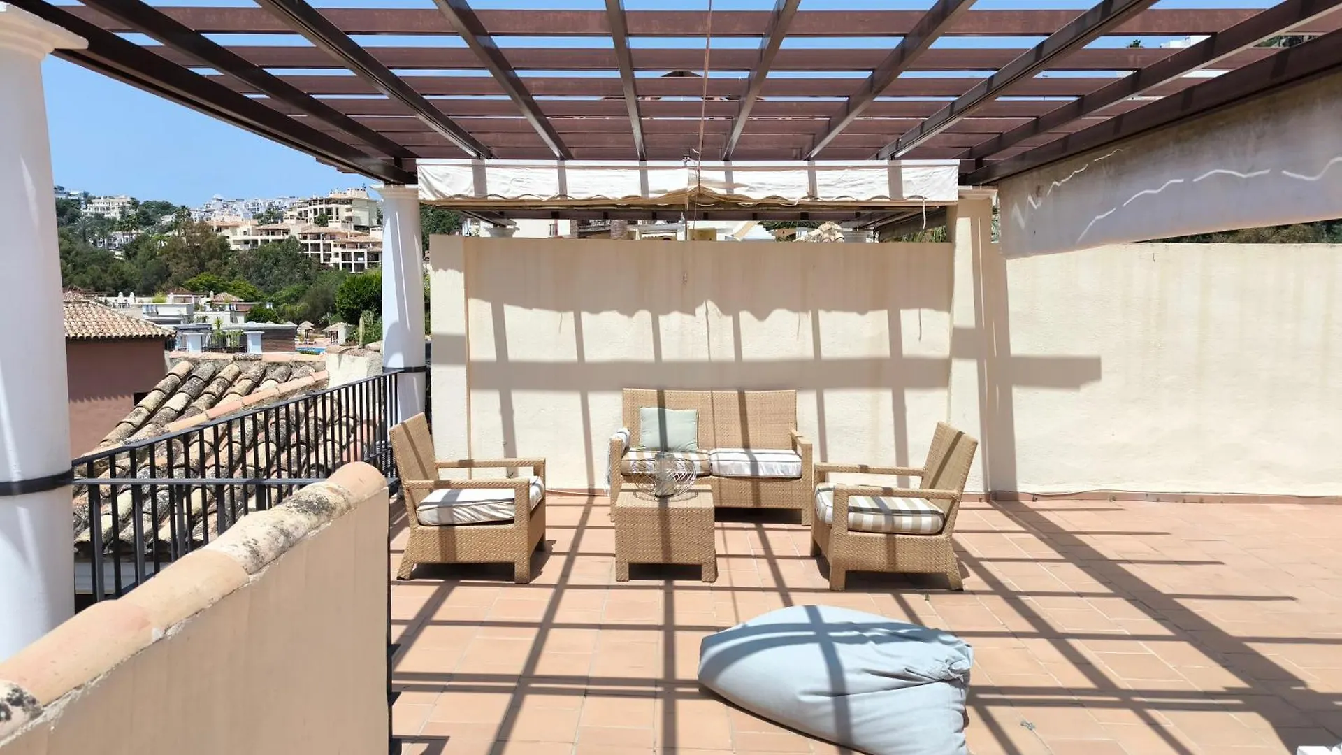 Las Jacarandas Penthouse With Stunning Views & Private Rooftop Ισπανία